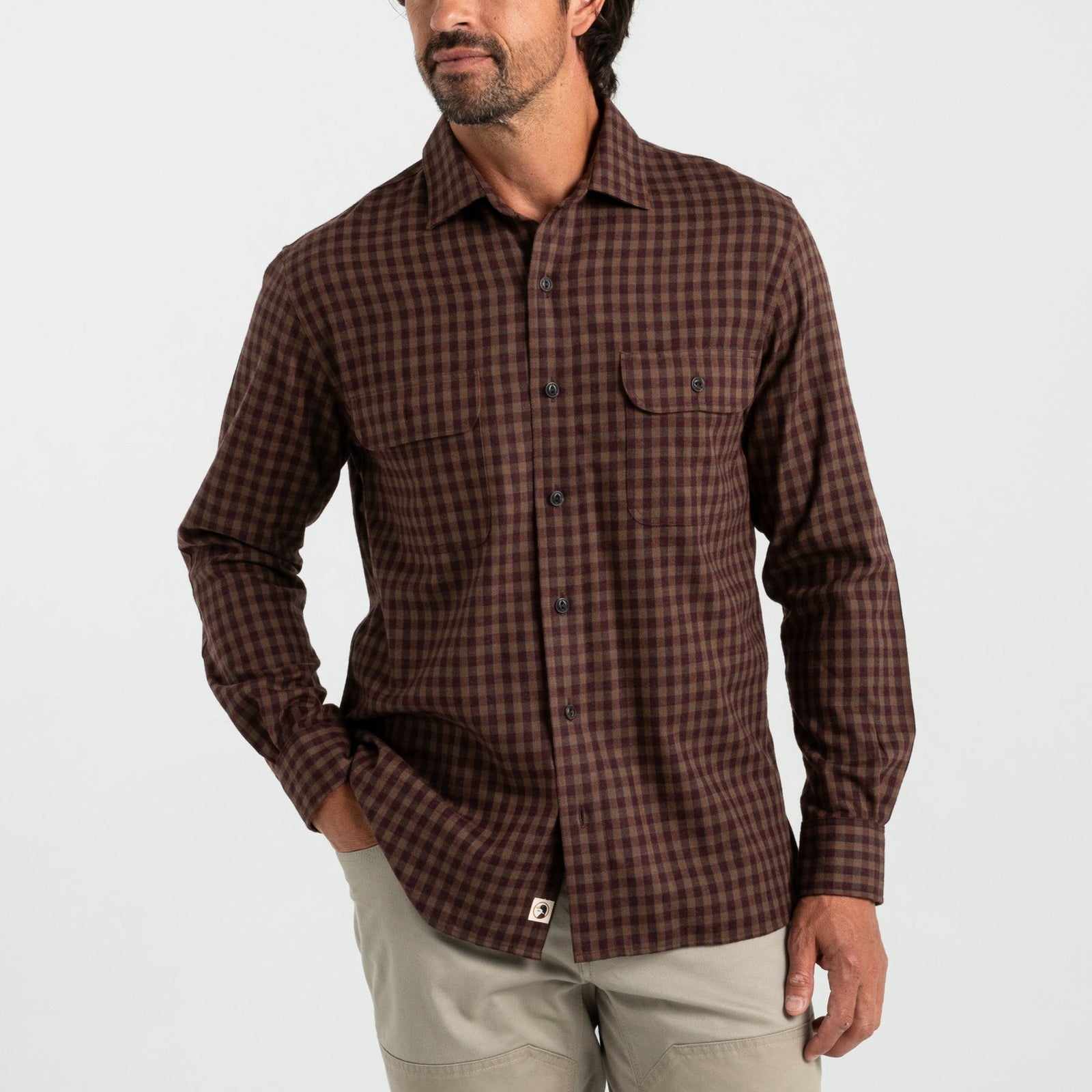 Dark Cognac color-reveal hover