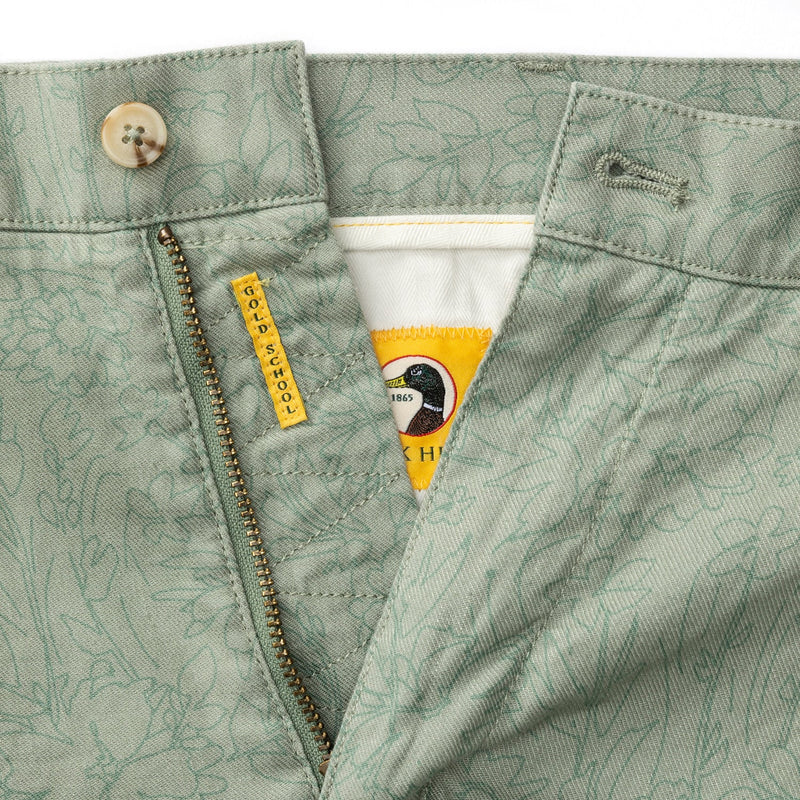 7" Linen Gold School Chino Short - Shadow Green